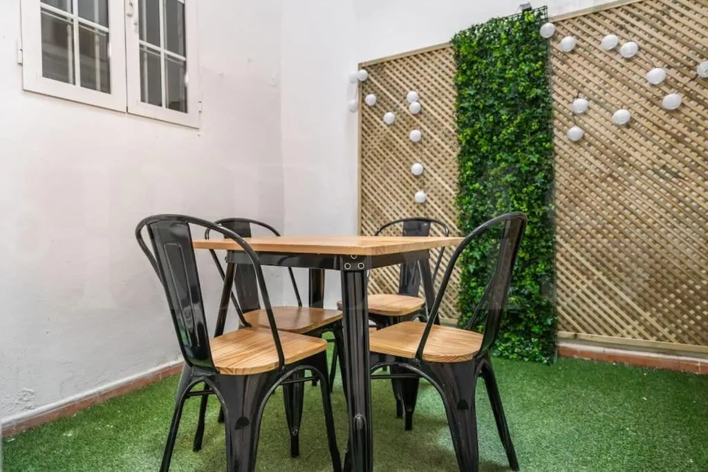 Image 2 of Central apartment with private patio by REMS