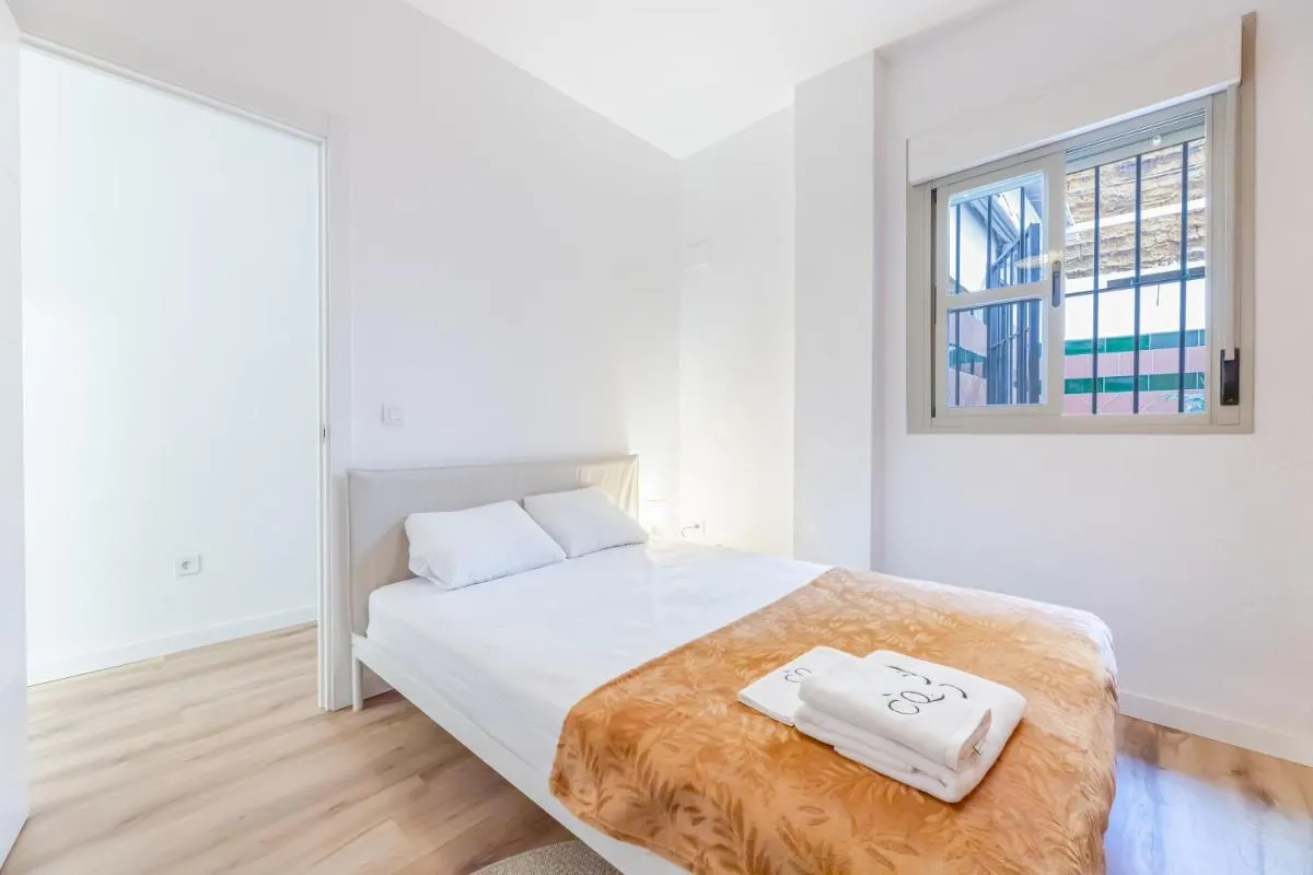 Image 5 of Charming 4-Bedroom Apartment in Malaga’s Historic Center
