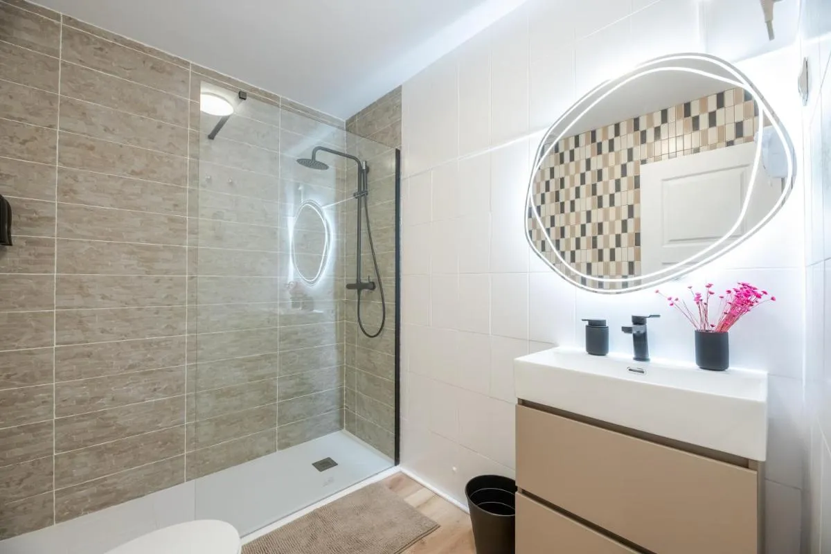 Image 6 of Charming 4-Bedroom Apartment in Malaga’s Historic Center