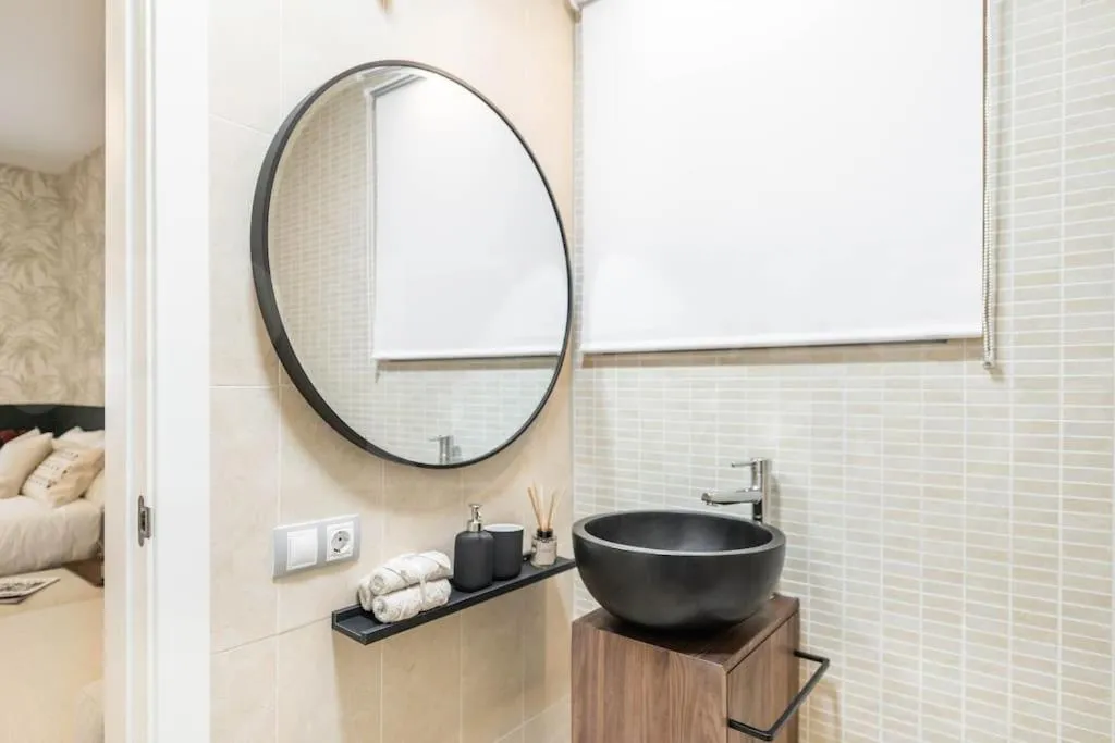 Image 3 of Chic intimate studio in the heart of Malaga by REMS