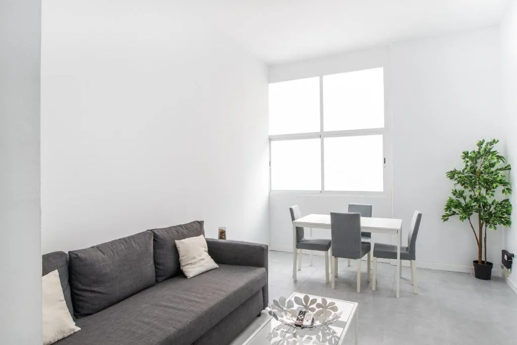 Image of Comfortable Studio 1 bathroom