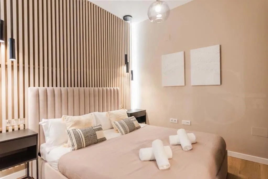 Image 1 of Contemporary Minimalist Apartment by REMS