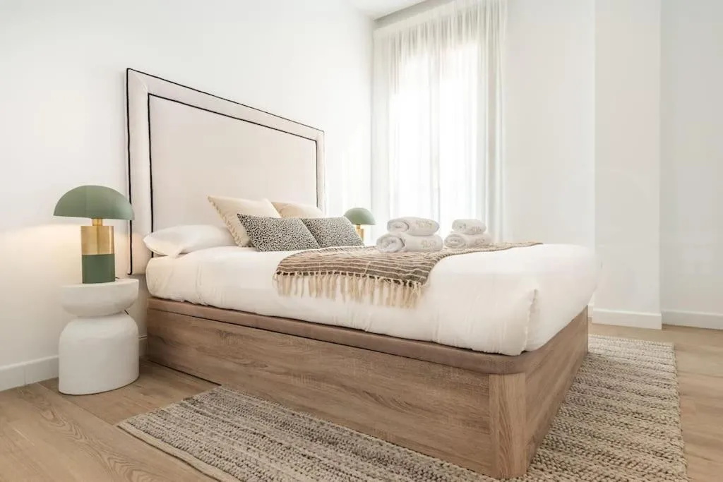 Image 2 of Delightful and bright apartment in center by REMS