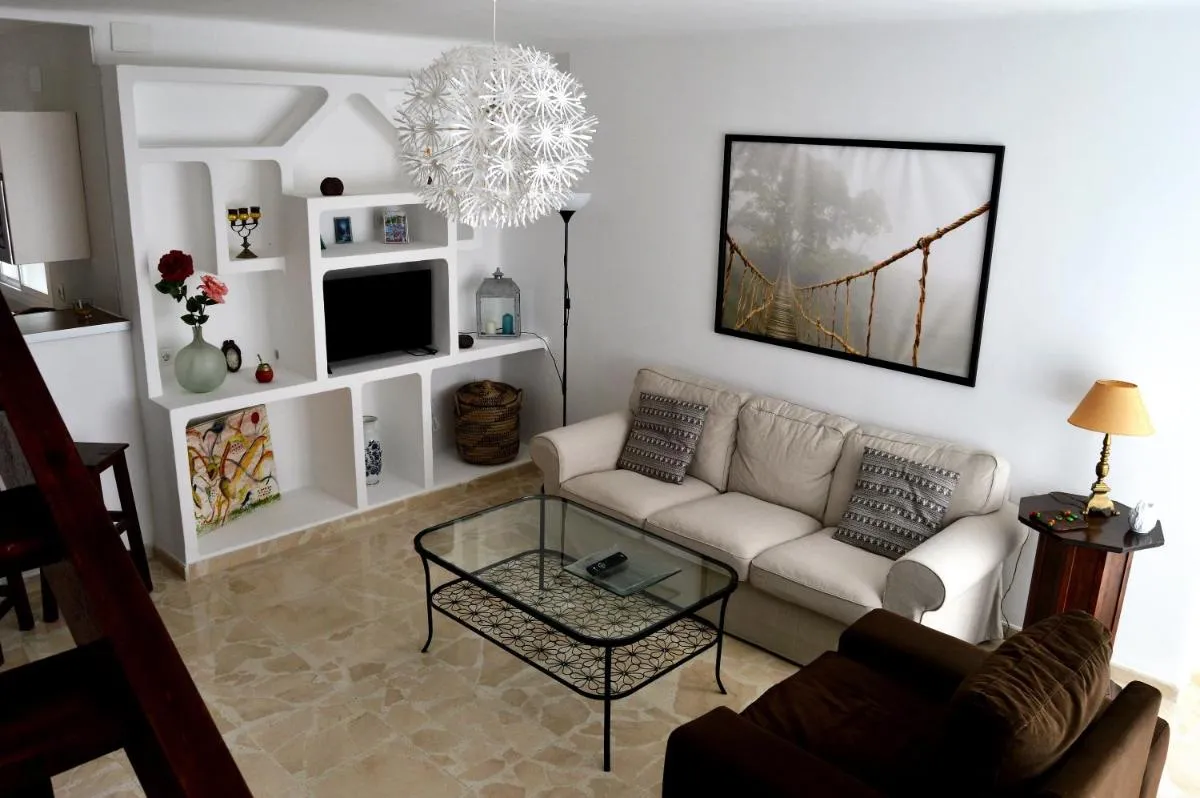 Image 4 of Duplex Esperanza