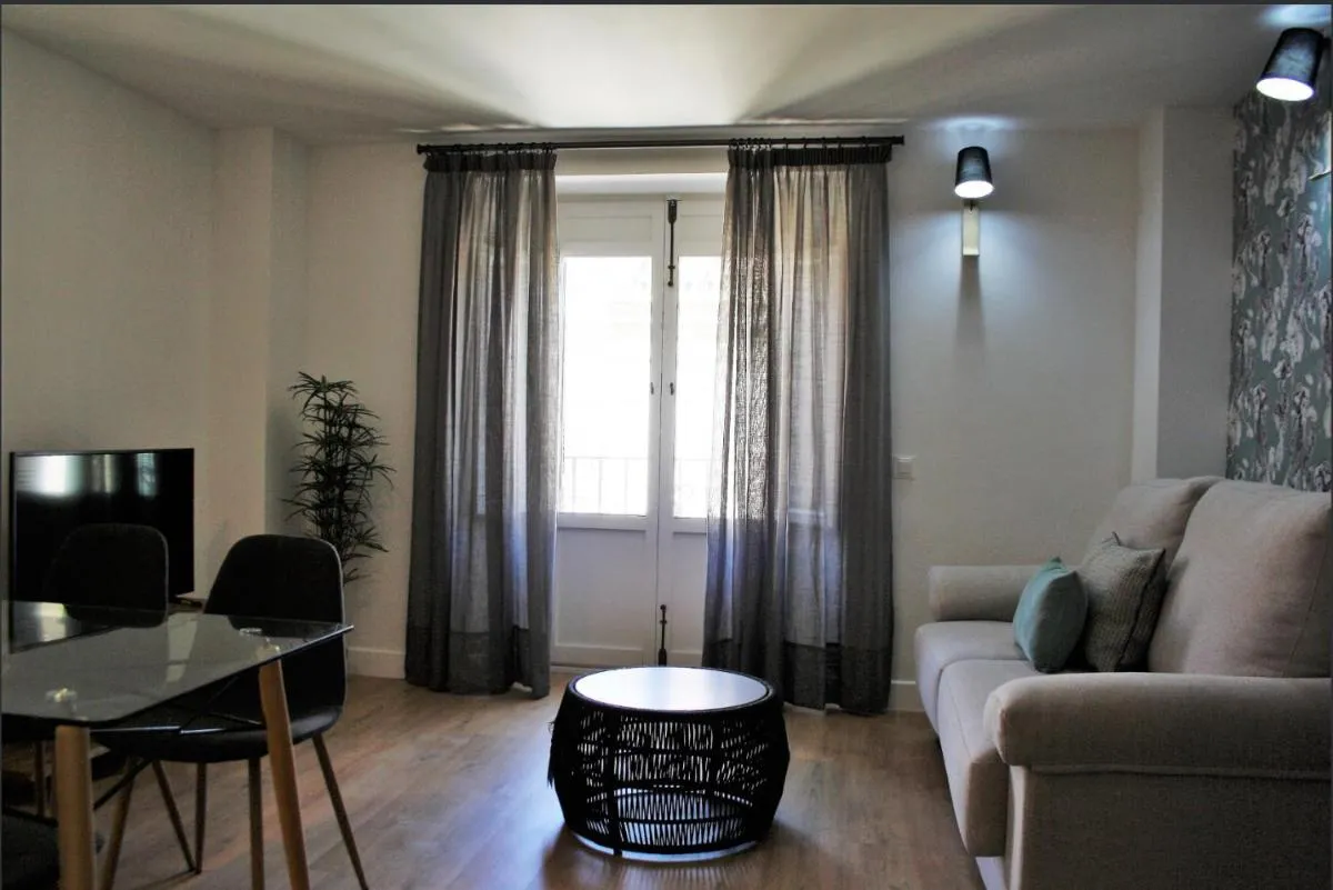 Image 1 of Duplex Merced10 3G TERRAZA