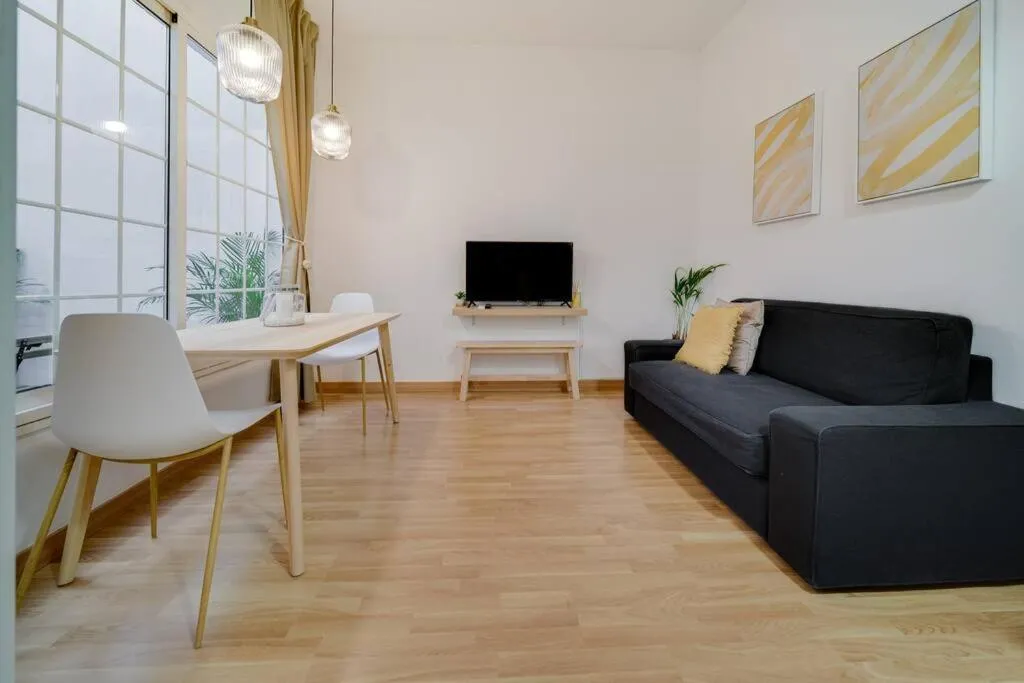 Image 2 of Encantador apartamento con patio