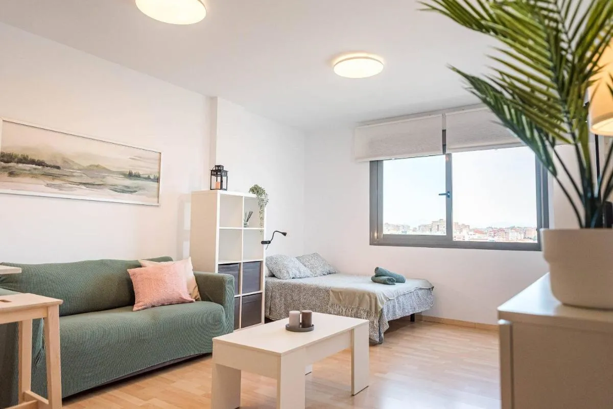 Image 1 of Estudio con vistas y parking