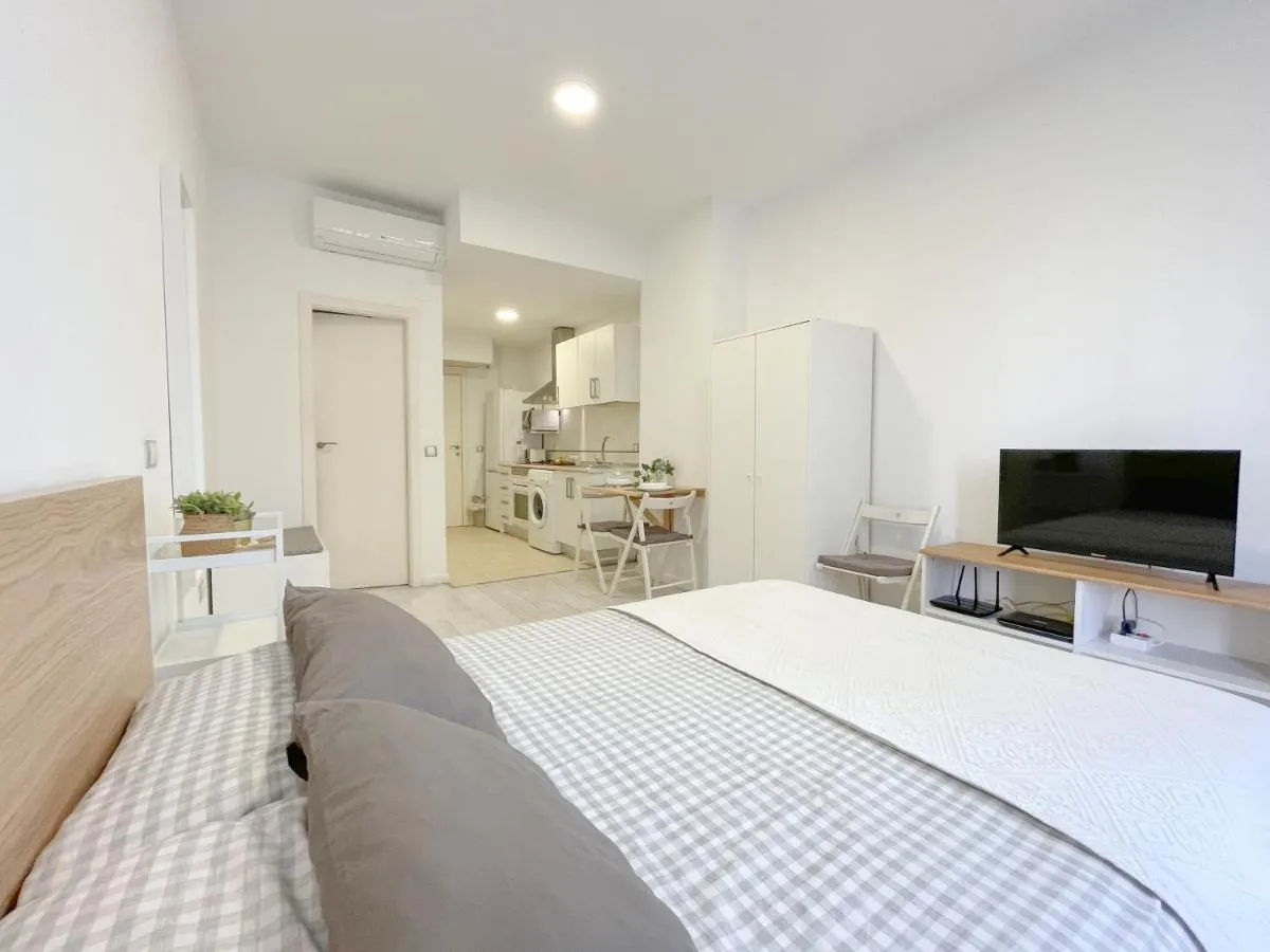Image 2 of Estudio en Malaga centro by Life in Malaga