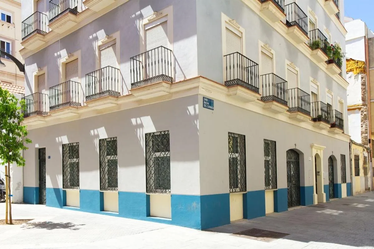 Image 2 of Estudio en málaga centro noblejas