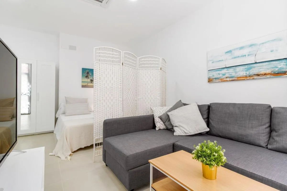 Image 4 of Estudio en málaga centro noblejas