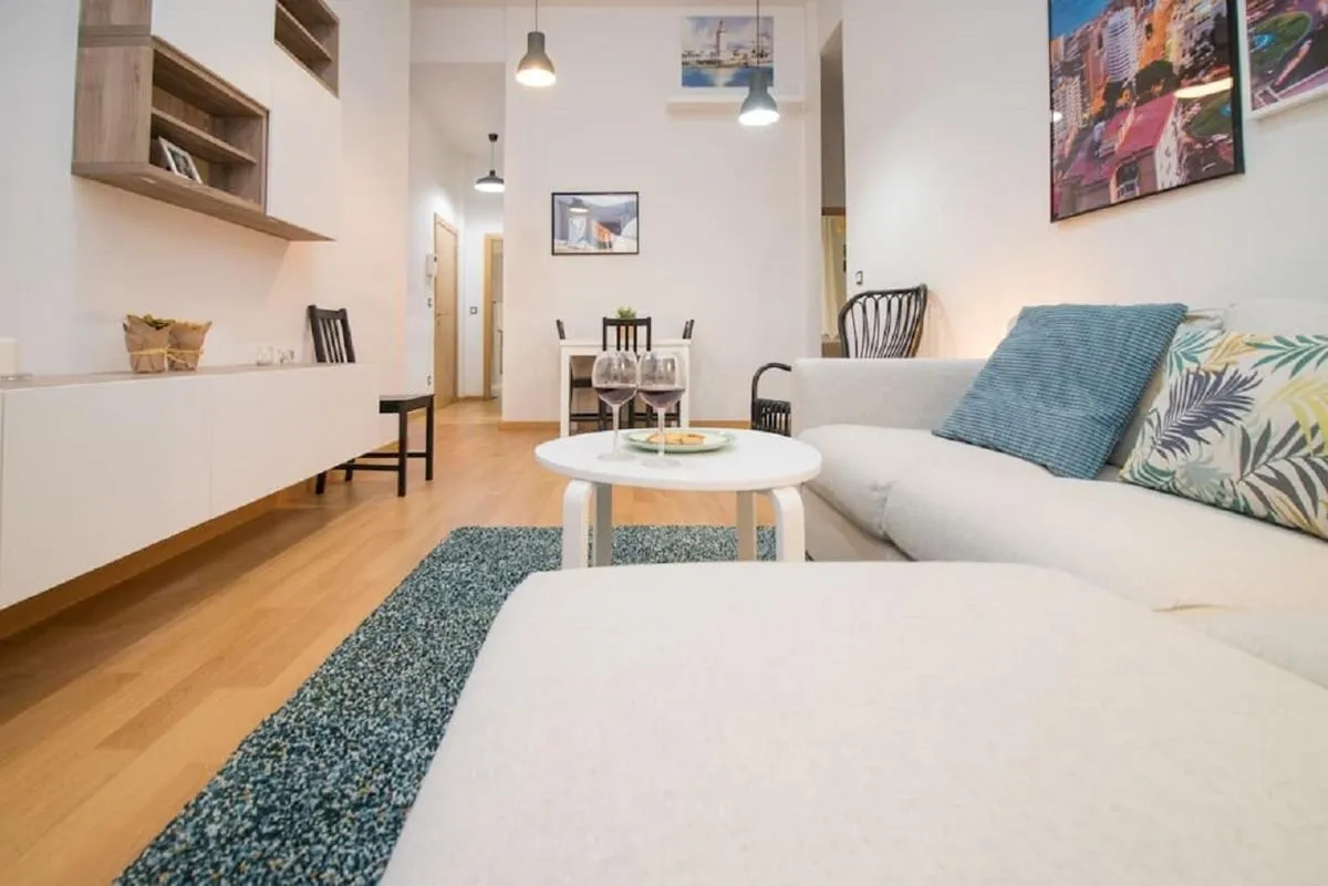 Image 5 of Family apartment Patio&Swimming pool in center Malaga