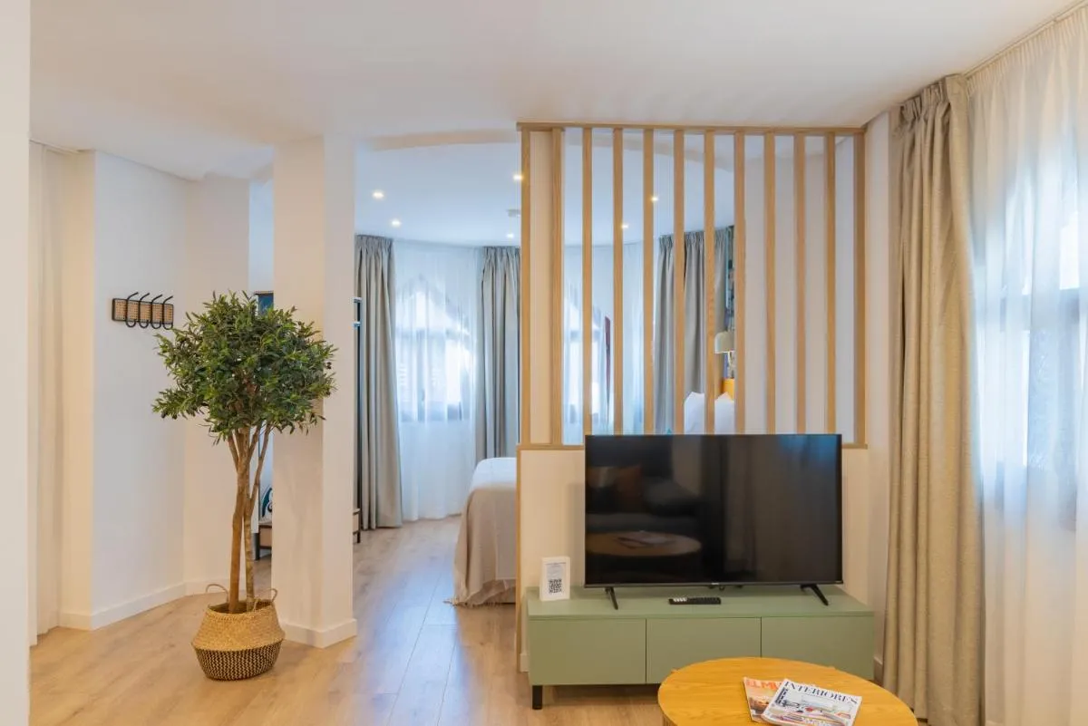 Image 4 of Feelathome Atarazanas Apartments