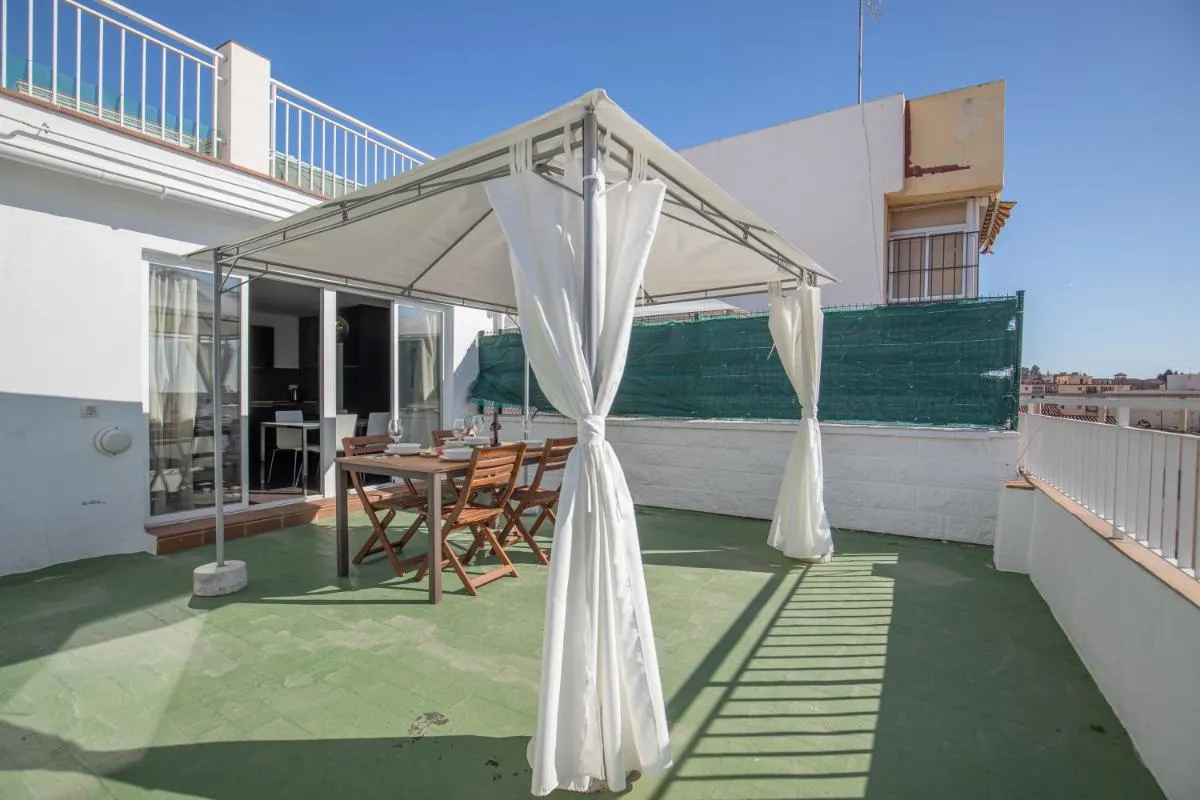 Image 4 of HOMEABOUT LA MERCED Duplexes