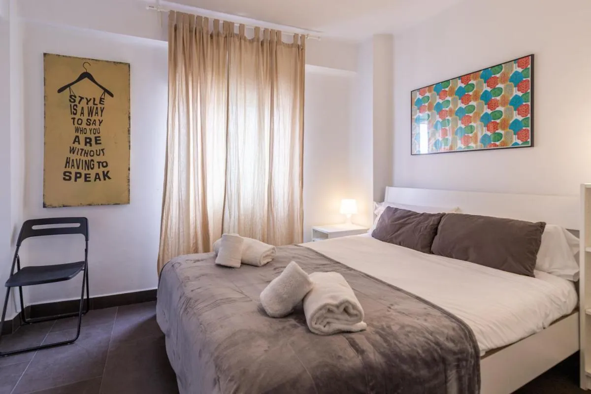 Image 5 of HOMEABOUT LA MERCED Penthouses