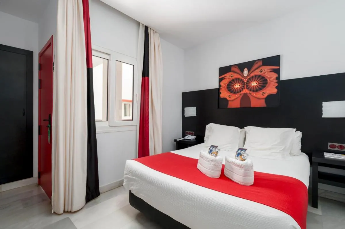 Image 2 of Hotel Del Pintor