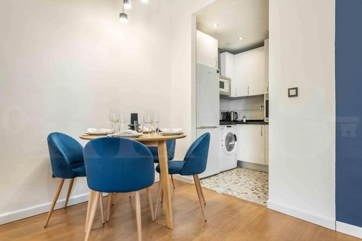 Image 3 of Inviting apartment in the center by REMS