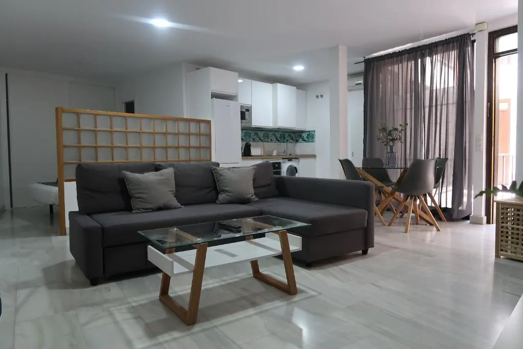 Image of J & E Málaga Center Apartamentos