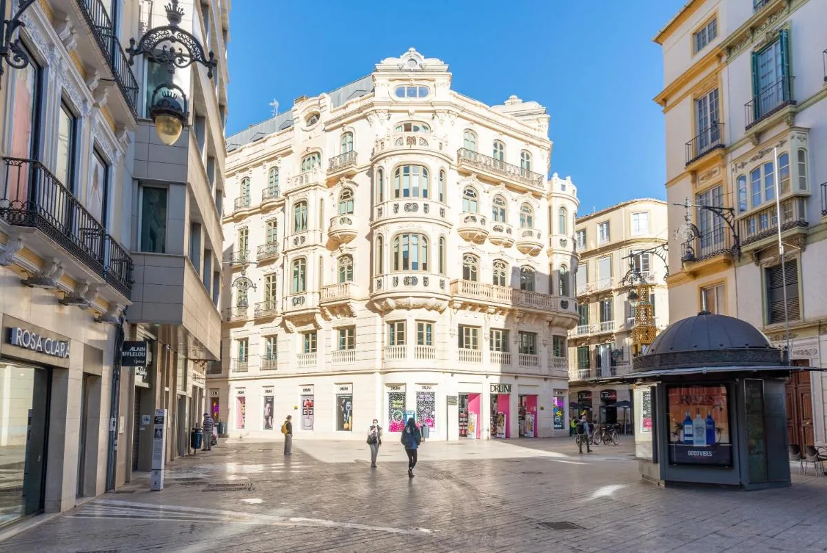 Image 3 of LU&CIA MERCADO City Center