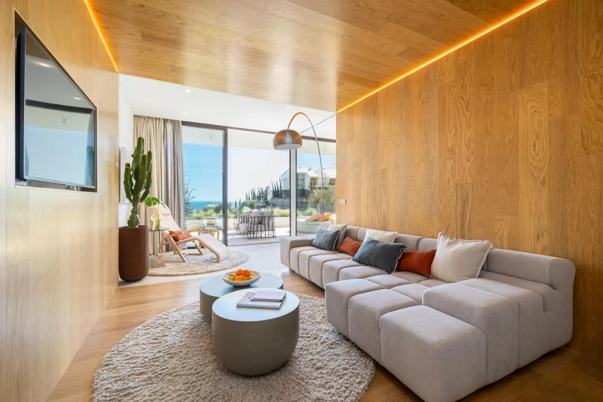 Image 6 of Leiro Residences