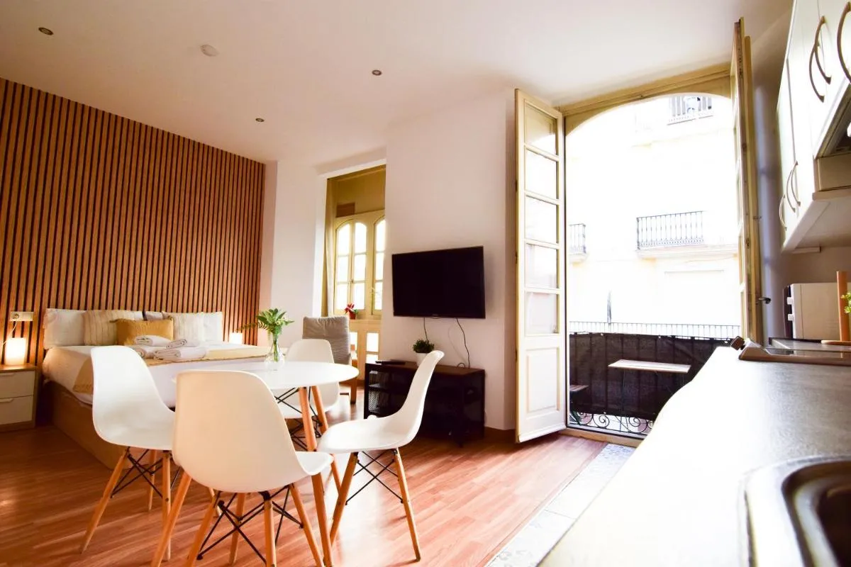 Image 4 of Letmalaga Carreteria Studio 82′