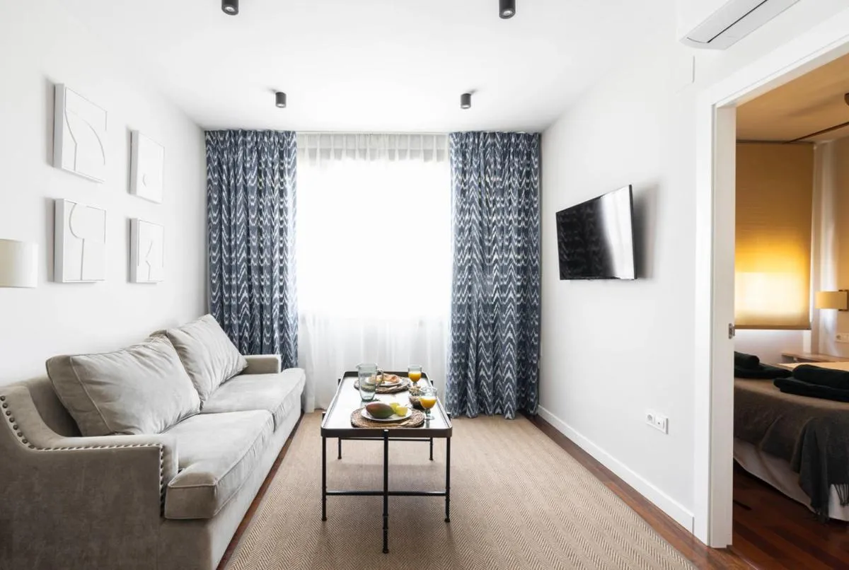 Image 2 of Livemalaga Boutique Apartments