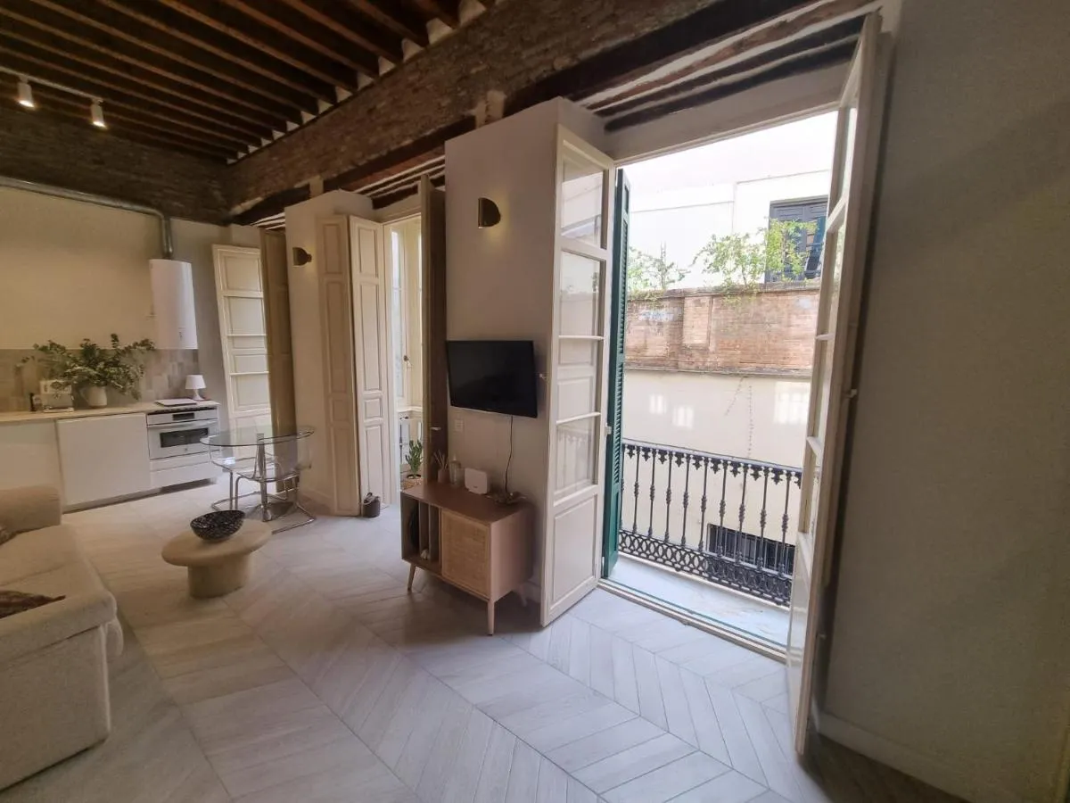 Image 1 of Los Balcones de SanTelmo