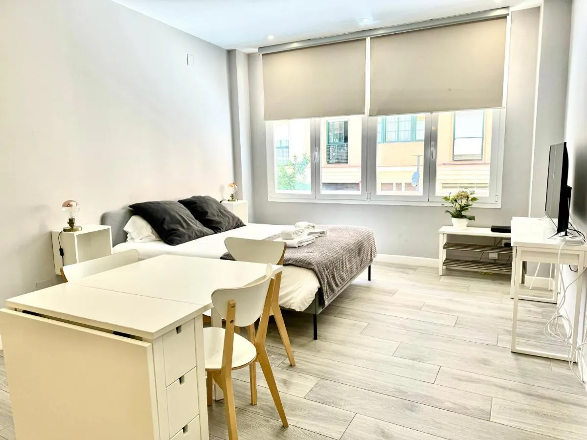 Image 5 of Lovely Studio in Hearth of Soho – Alameda Principal