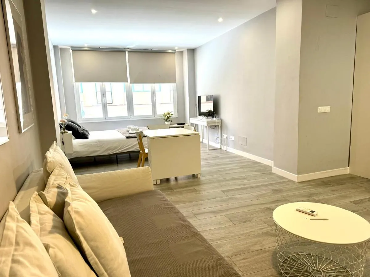 Image 1 of Lovely Studio in Hearth of Soho – Alameda Principal
