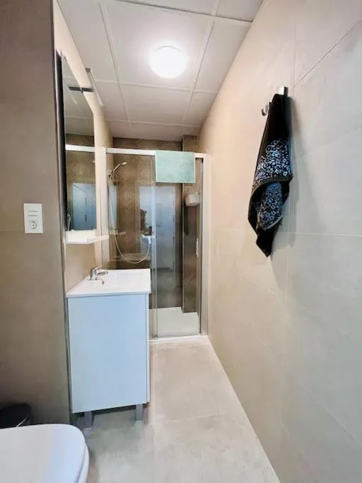 Image 3 of Lovely apartment close by city center