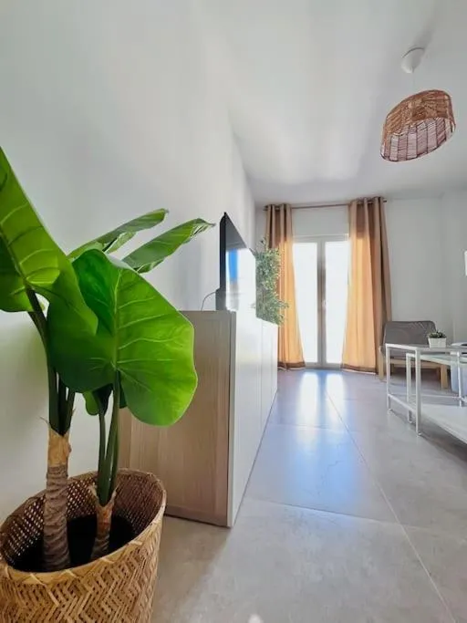 Image 6 of Lovely apartment close by city center