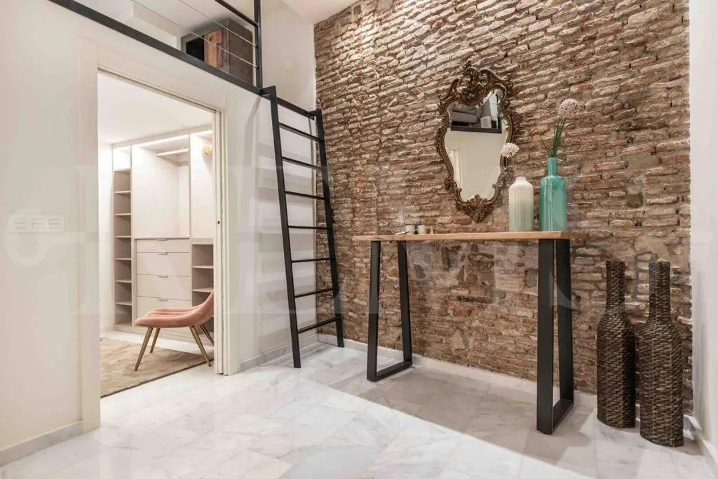 Image 6 of Luxurious apartment in center with parking by REMS
