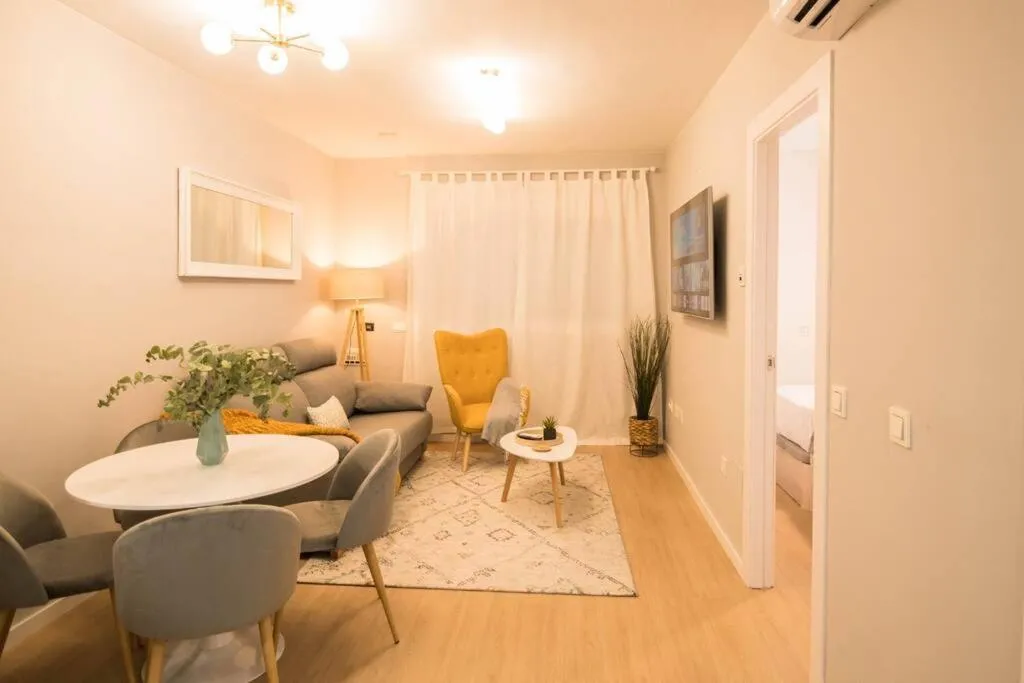 Image 5 of Luxury & Cosy City Center-Wifi