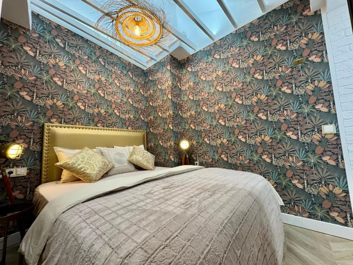 Image 1 of Luxury historic Centro apartment