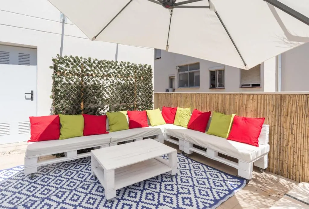 Image of MA2B-Bright Apt With Rooftops With Palms near Old Town