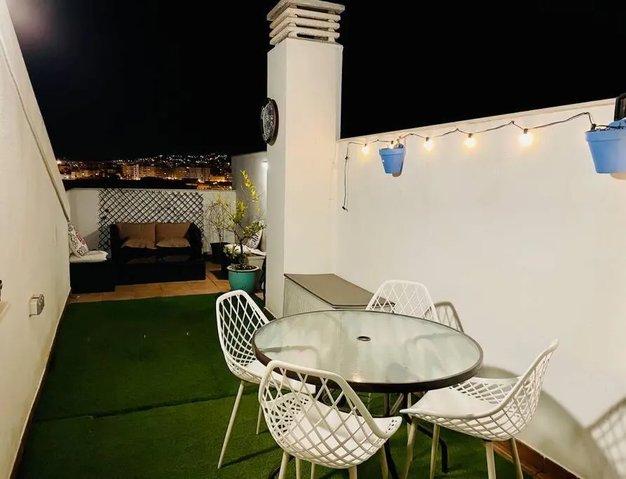 Image 2 of Magnifique Duplex avec terrasse proche de la plage