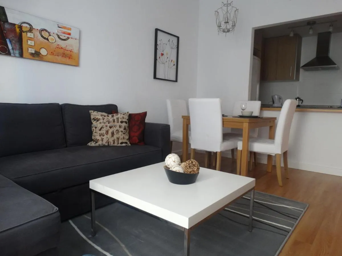 Image 1 of Málaga Apartamentos – Montaño, 18