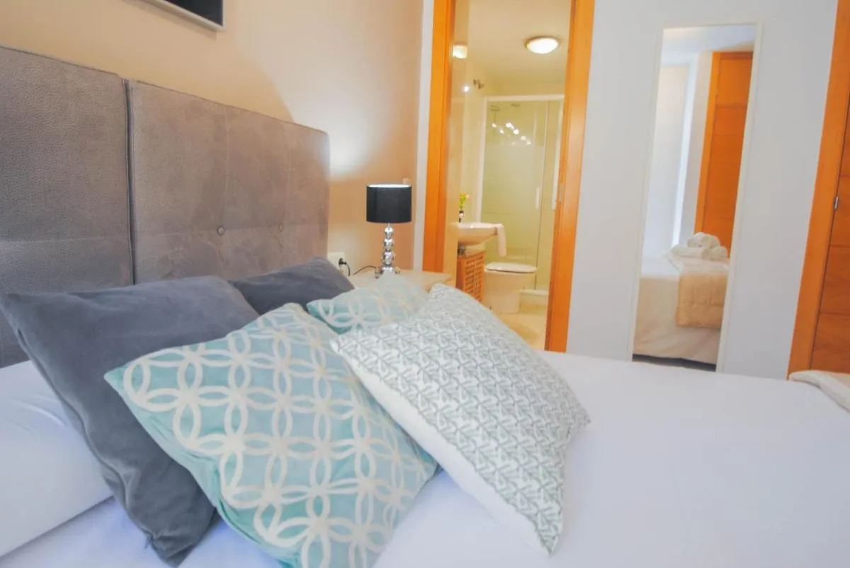 Image 4 of Malaga Center Flat Holidays Paseo de Reding