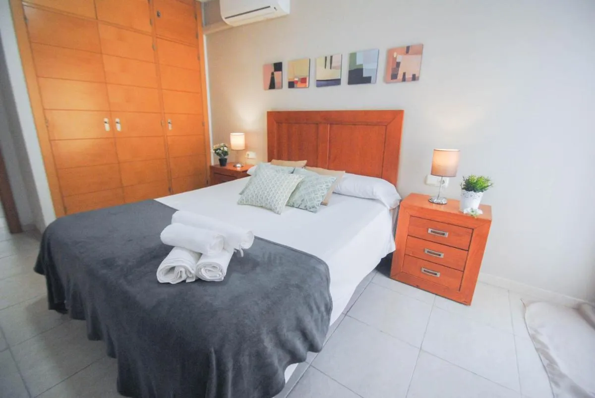 Image 5 of Malaga Center Flat Holidays Paseo de Reding