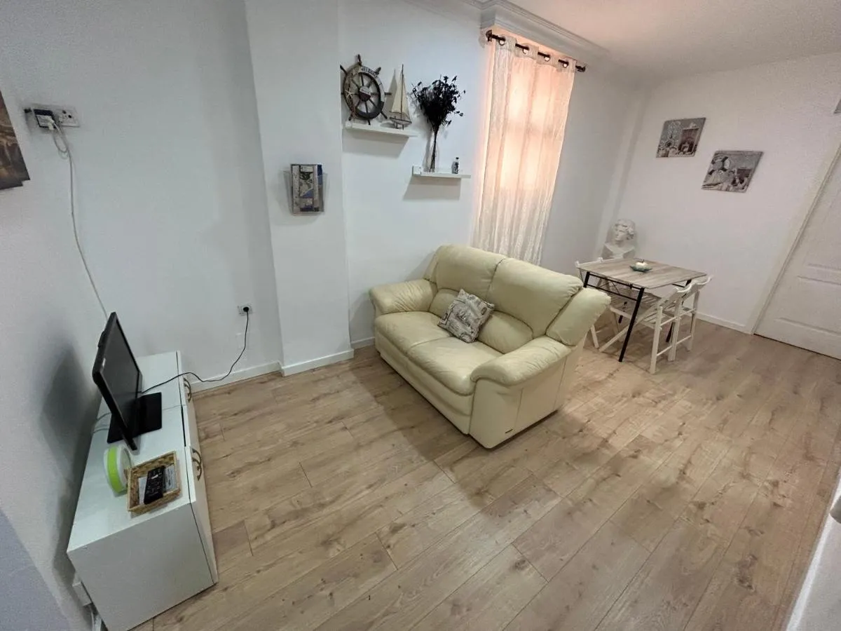Image 3 of Malaguetor Home
