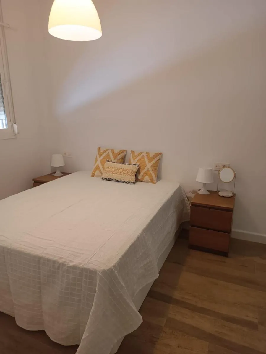 Image 4 of Mármoles Centro Malaga by H&H