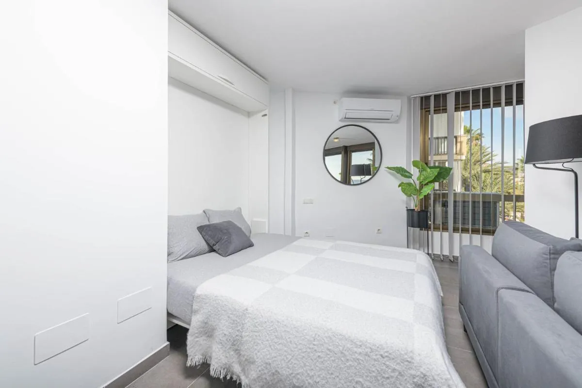 Image 4 of Mediterraneo Beach Apartment in Malaga by Solaga Holiday Homes