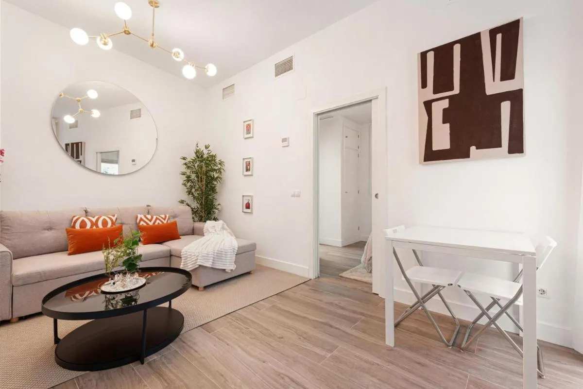 Image 2 of Menaleka’s House 7