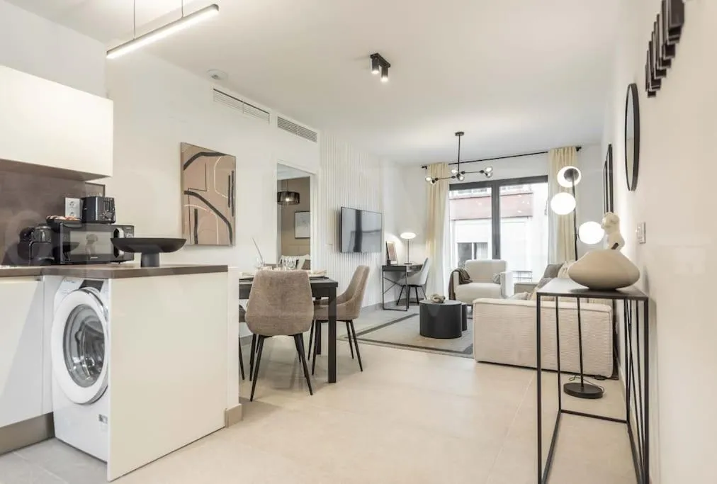 Image 3 of Modern apartment with patio & parking by REMS