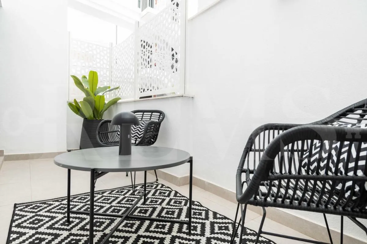 Image 1 of Modern apartment with patio & parking by REMS