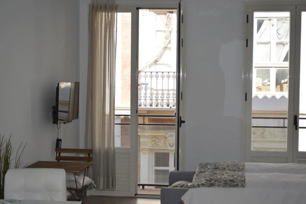 Image 5 of Modern studio flat close to Plaza Merced
