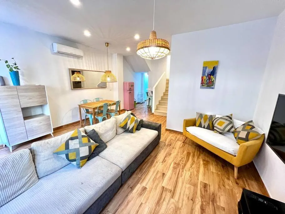 Image 5 of New Fantastic Duplex with Terrace