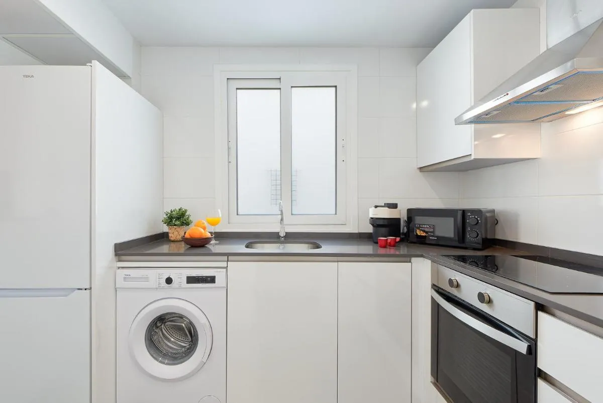Image 6 of Nice Apartment Huelin