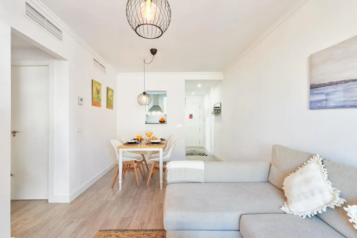 Image 3 of Nice Apartment Huelin