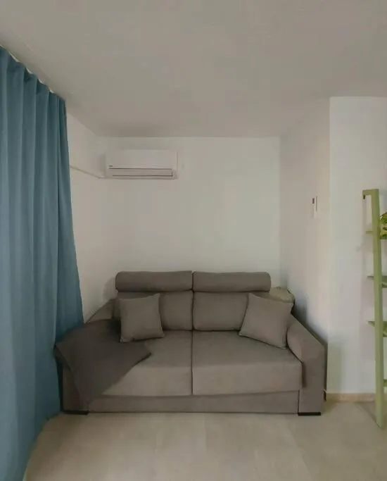 Image 5 of Nice flat close to the centre