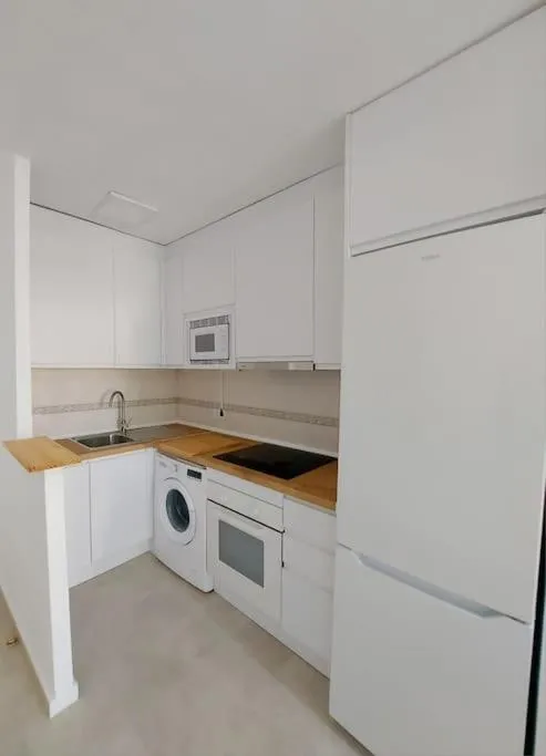 Image 6 of Nice flat close to the centre